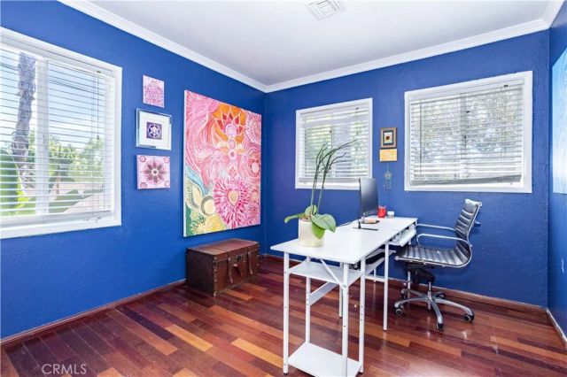 17101 Gault, Lake Balboa, CA 91406