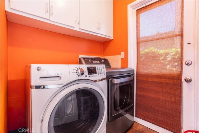 17101 Gault, Lake Balboa, CA 91406