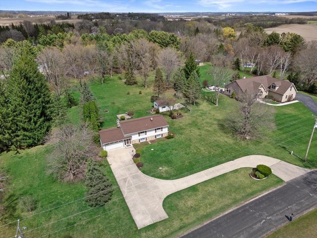 W750 Miramar ROAD, East Troy, WI 53120