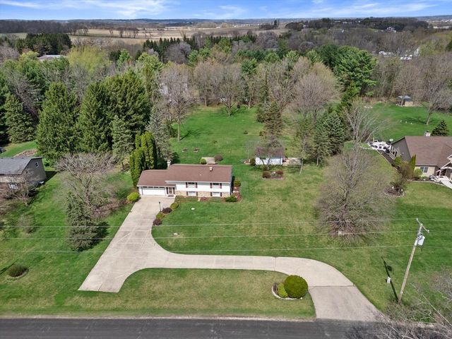 W750 Miramar ROAD, East Troy, WI 53120
