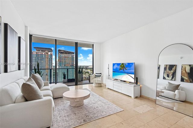 68 SE 6th Street 3306, Miami, FL 33131