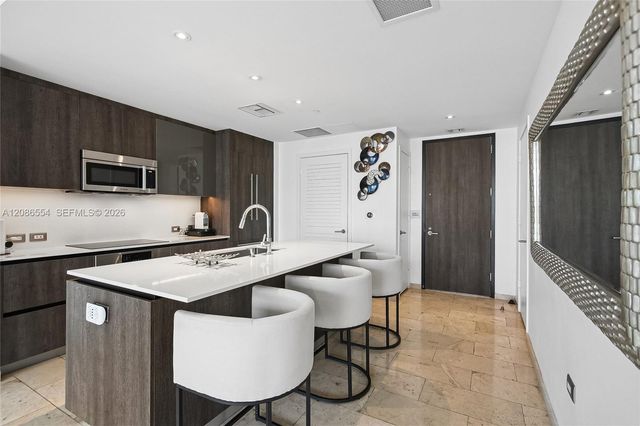 68 SE 6th Street 3306, Miami, FL 33131