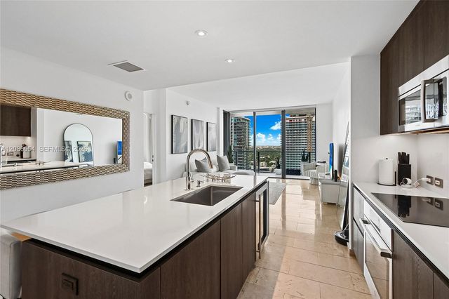 68 SE 6th Street 3306, Miami, FL 33131