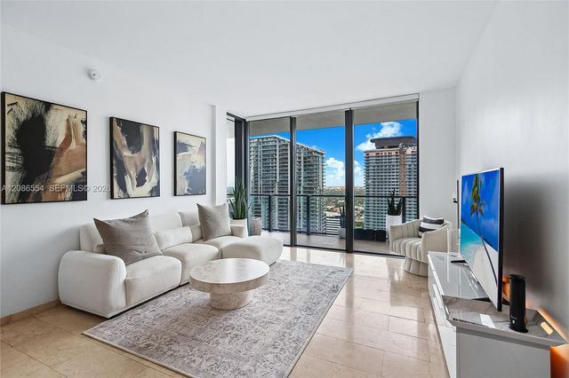 68 SE 6th Street 3306, Miami, FL 33131