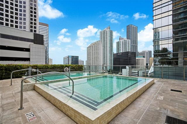68 SE 6th Street 3306, Miami, FL 33131