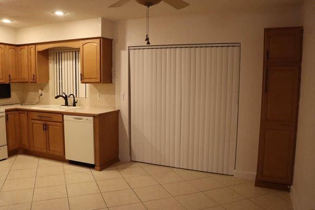 7774 Orleans St, Miramar, FL 33023