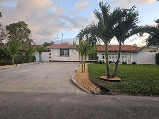 7774 Orleans St, Miramar, FL 33023