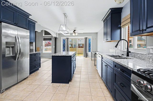 19137 Uroda Street, Brownstown Charter Township, MI 48173