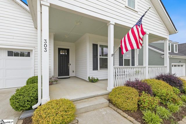 303 Nebbiolo Lane, Simpsonville, SC 29681