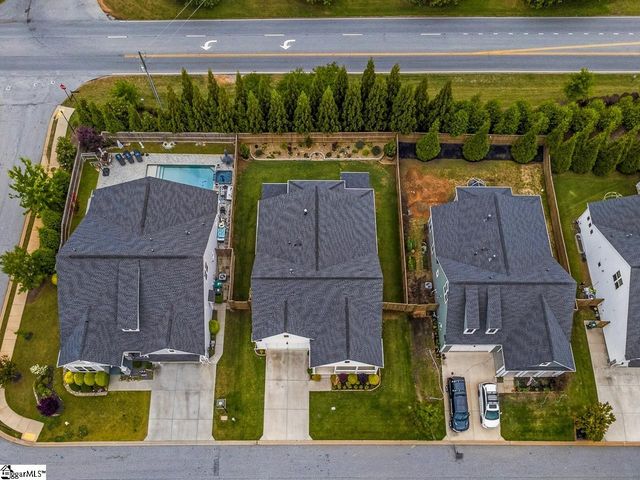 303 Nebbiolo Lane, Simpsonville, SC 29681