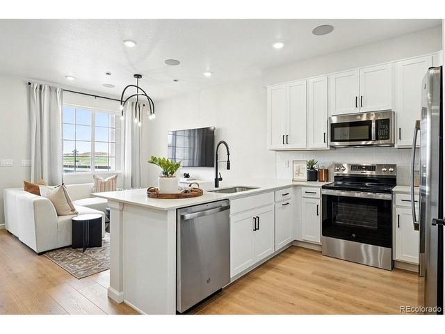 6820 Parterre Pkwy N 4, Thornton, CO 80602