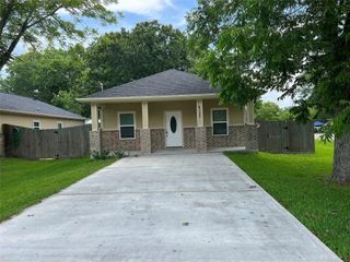 4733 16th Street, Bacliff, TX 77518