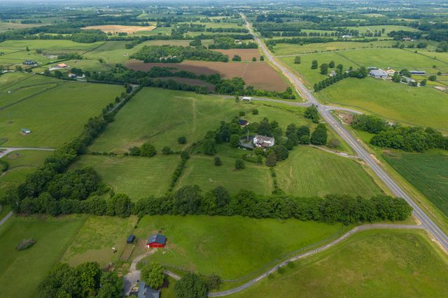 1975 Georgetown Road, Paris, KY 40361