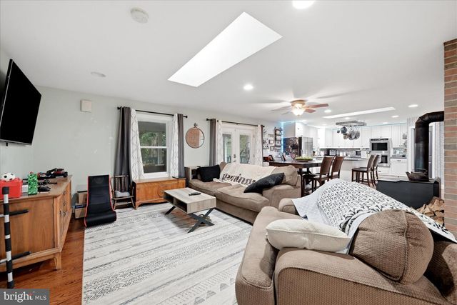 211 CREEKVIEW LN, Middletown, VA 22645