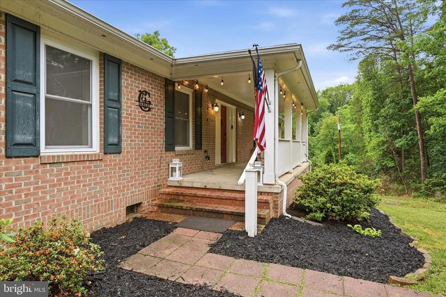 211 CREEKVIEW LN, Middletown, VA 22645