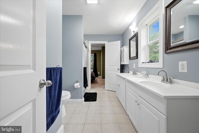 211 CREEKVIEW LN, Middletown, VA 22645