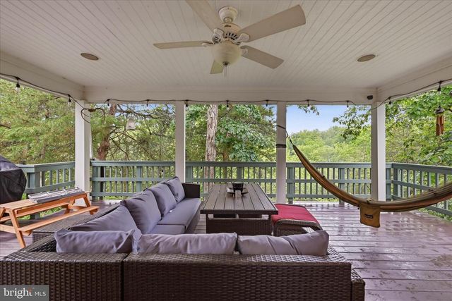 211 CREEKVIEW LN, Middletown, VA 22645