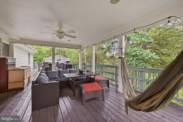 211 CREEKVIEW LN, Middletown, VA 22645