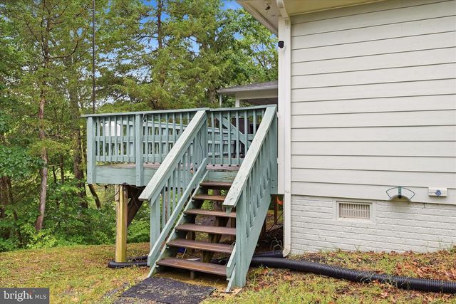211 CREEKVIEW LN, Middletown, VA 22645