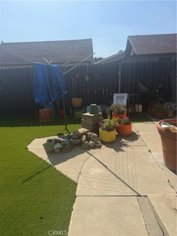 2147 N White, La Verne, CA 91750