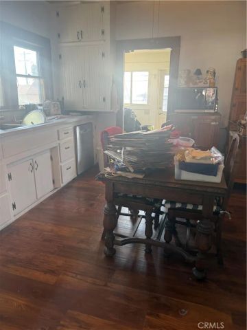 2147 N White, La Verne, CA 91750