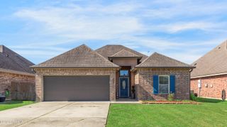 312 Clay Ridge Drive, Youngsville, LA 70592