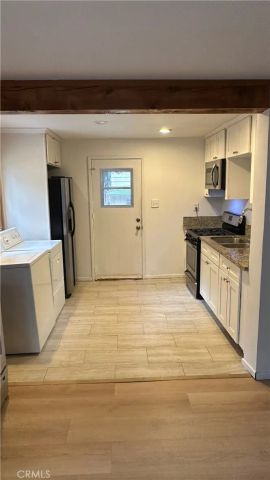 31144 All View A, Running Springs, CA 92382