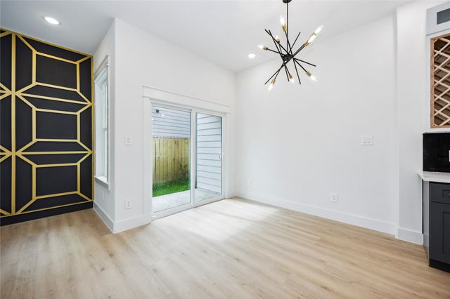 4601 Newberry Street A, Houston, TX 77051