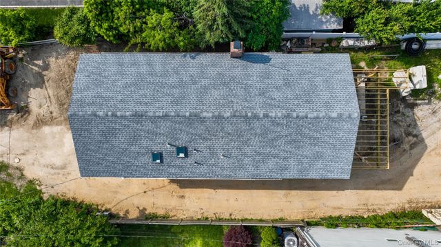 750 Shore Walk, Lindenhurst, NY 11757