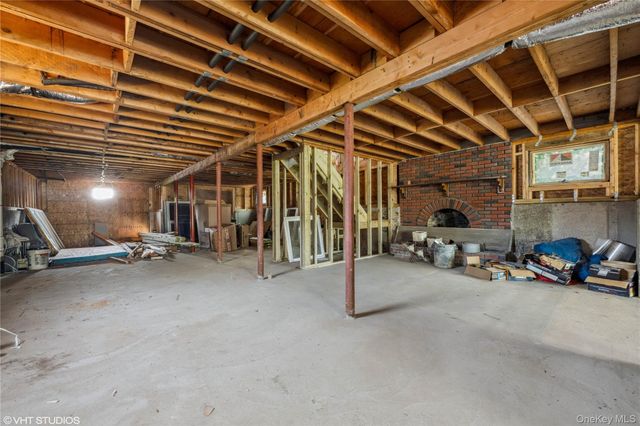 750 Shore Walk, Lindenhurst, NY 11757