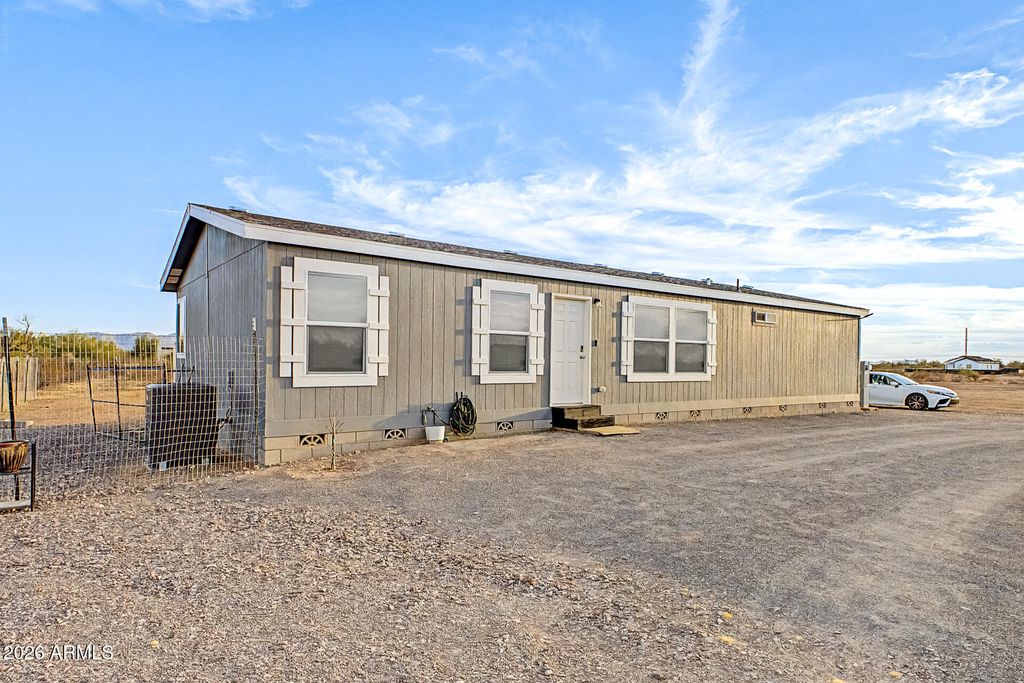 21735 W MONTANOSO Drive, Wittmann, AZ 85361 — photo 4