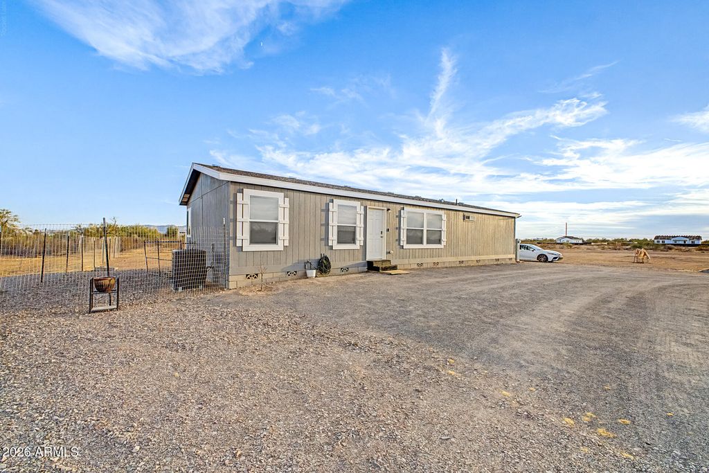 21735 W MONTANOSO Drive, Wittmann, AZ 85361 — photo 5