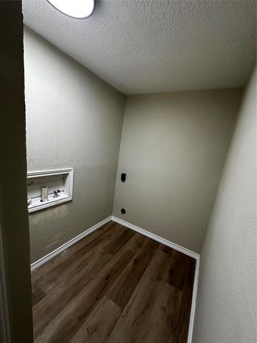 724 N Avenue F, Freeport, TX 77541