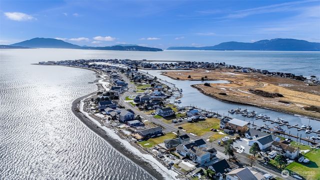 42 Saltspring Drive, Ferndale, WA 98248