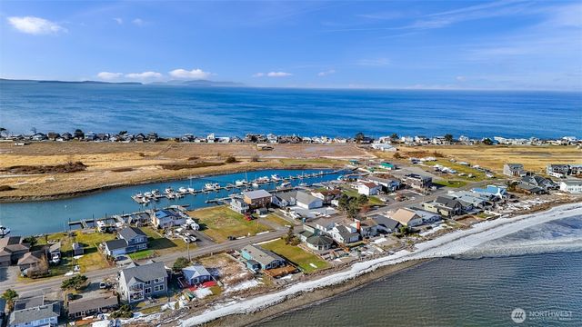 42 Saltspring Drive, Ferndale, WA 98248