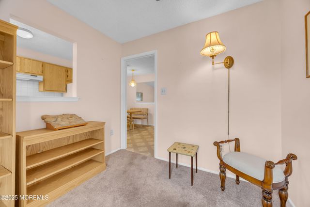 7 Gatley Close, Freehold, NJ 07728