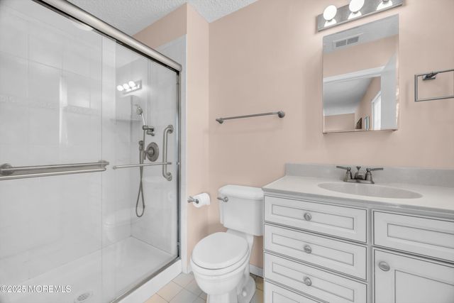 7 Gatley Close, Freehold, NJ 07728