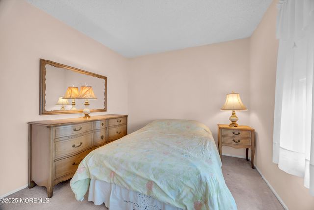 7 Gatley Close, Freehold, NJ 07728