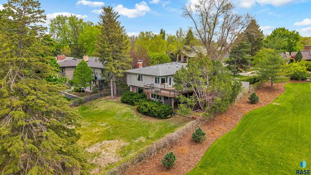 3030 W Donahue Dr Drive, Sioux Falls, SD 57105