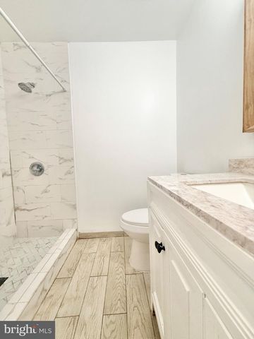 8594 ENOCHS DR, Lorton, VA 22079