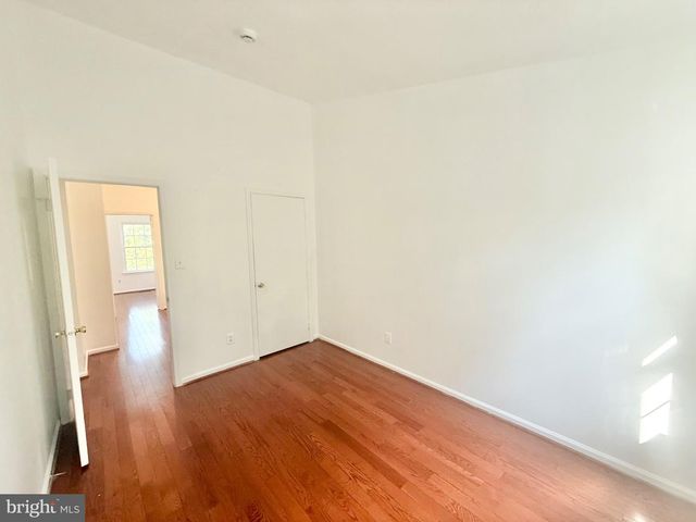 8594 ENOCHS DR, Lorton, VA 22079