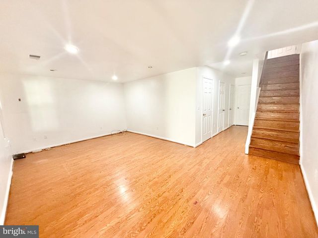 8594 ENOCHS DR, Lorton, VA 22079