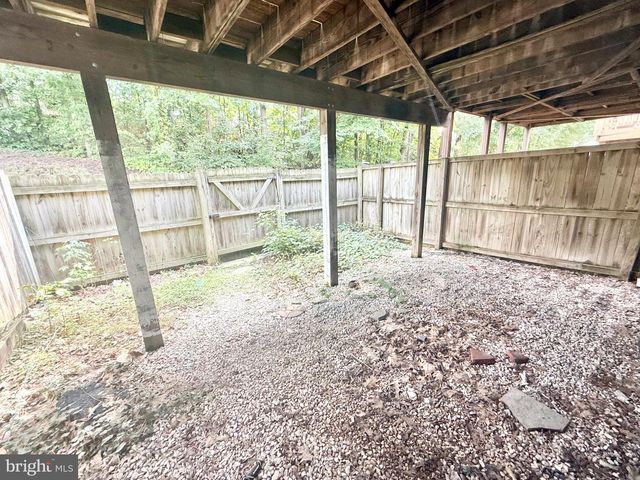 8594 ENOCHS DR, Lorton, VA 22079