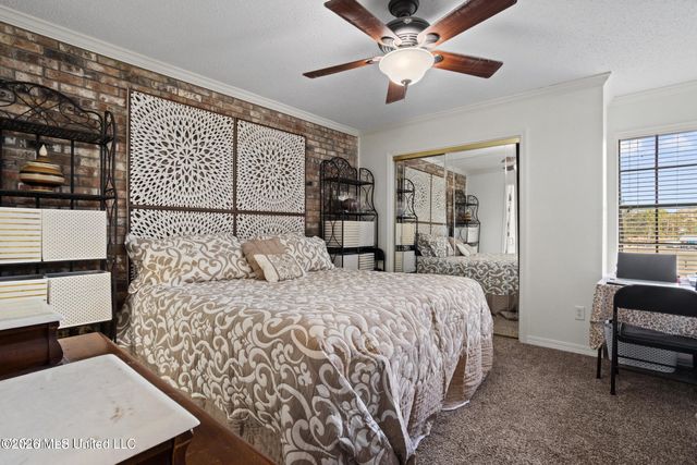 527 Front Beach Drive, 40, Ocean Springs, MS 39564