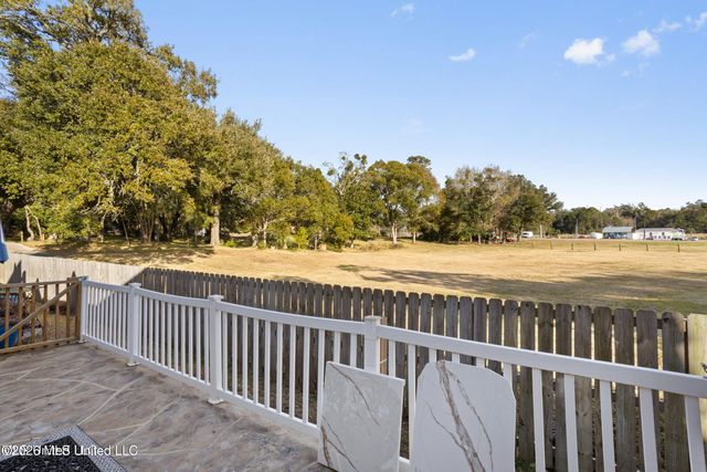 527 Front Beach Drive, 40, Ocean Springs, MS 39564