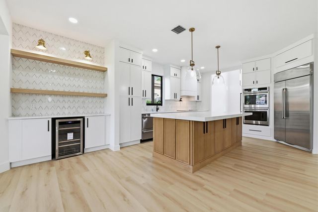 12750 Yardley Drive, Boca Raton, FL 33428