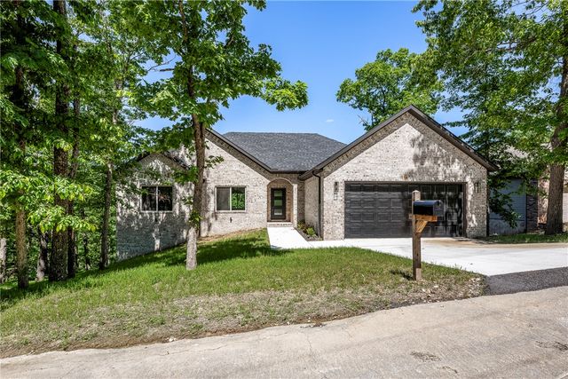 14 Sheffield Drive, Bella Vista, AR 72714