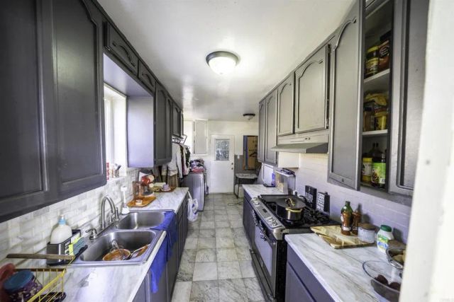 7513 Pivot Street, Downey, CA 90241