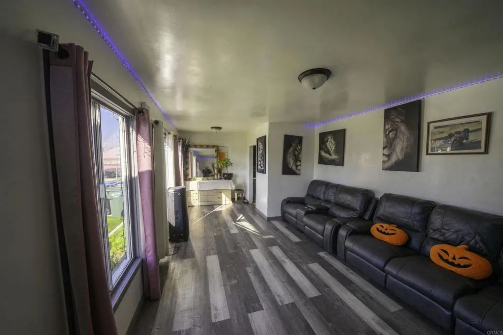 7513 Pivot Street, Downey, CA 90241