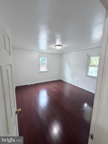 130 PARKER AVE, Oaklyn, NJ 08107